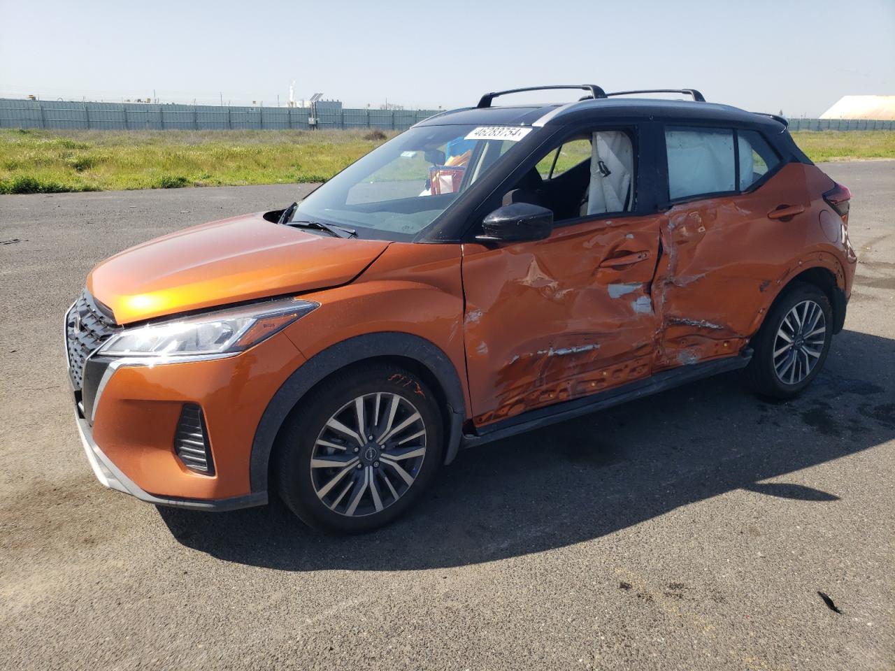 NISSAN KICKS 2023