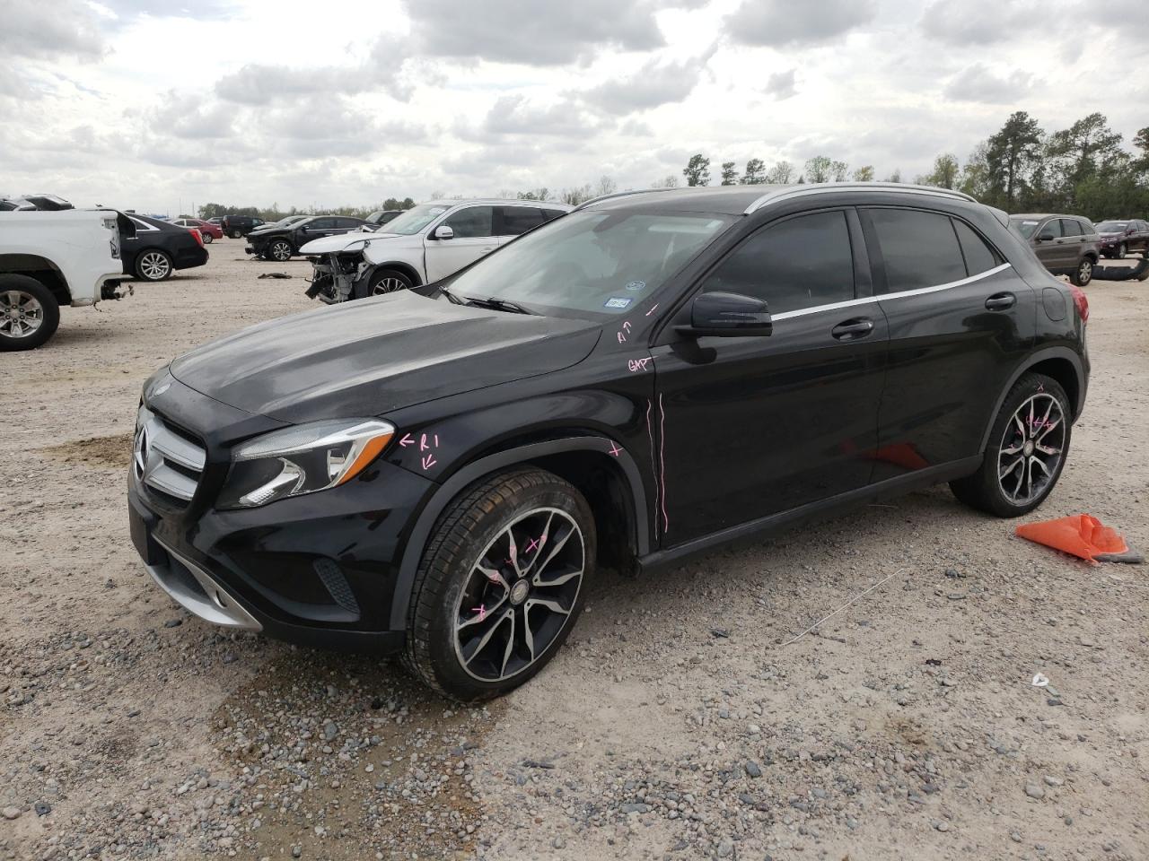 Mercedes-benz Gla-class 2015