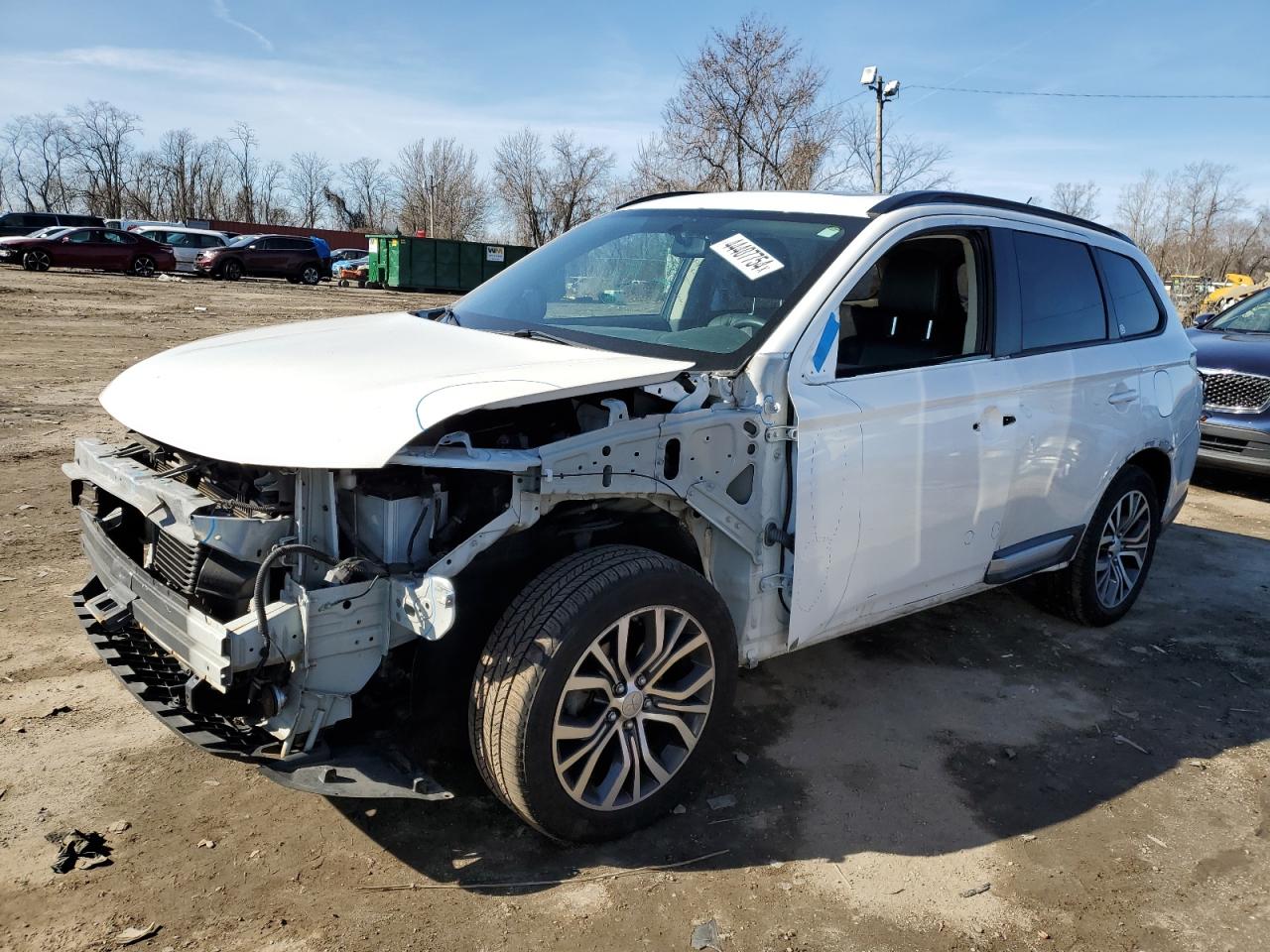 Mitsubishi Outlander 2016