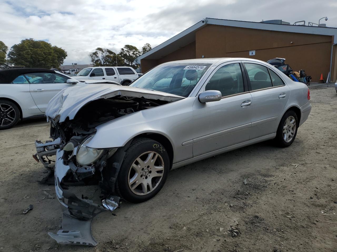 MERCEDES-BENZ E-CLASS 2003