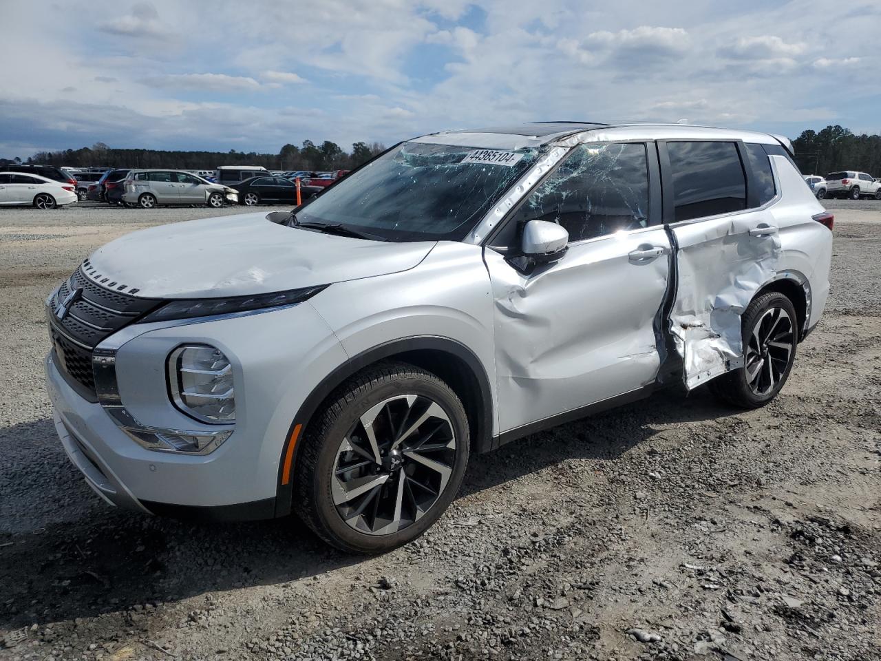 MITSUBISHI OUTLANDER 2023