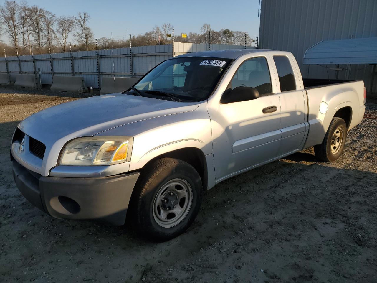 Mitsubishi Raider ls 2006
