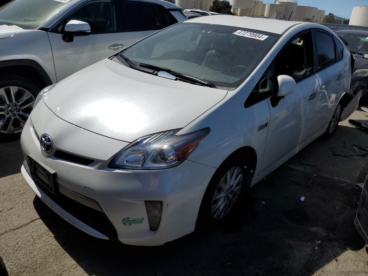 Toyota Prius plug-in 2014