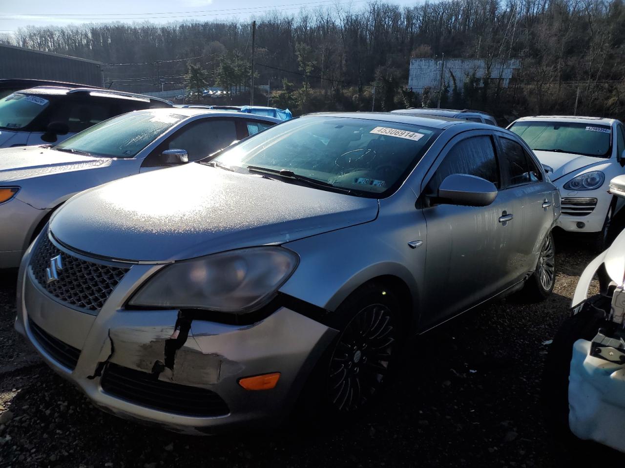 Suzuki Kizashi 2011