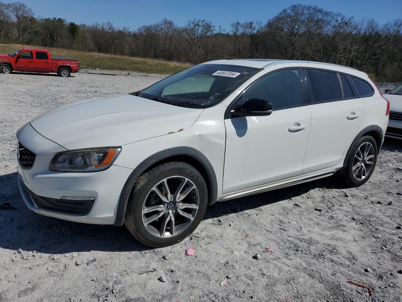 VOLVO V60 2016