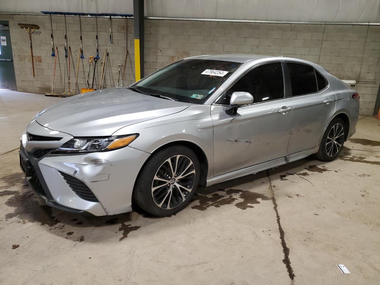 TOYOTA CAMRY 2018