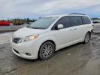 TOYOTA SIENNA 2015
