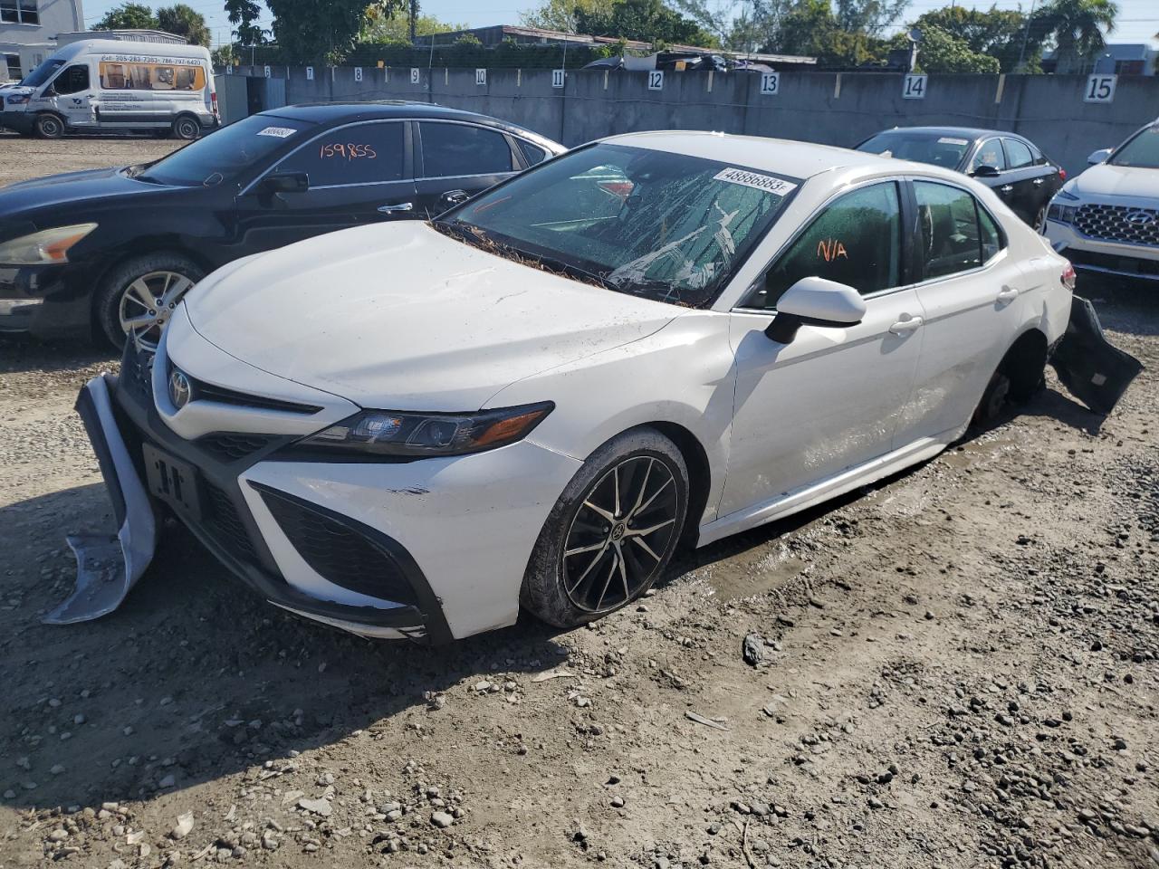 Toyota Camry 2021