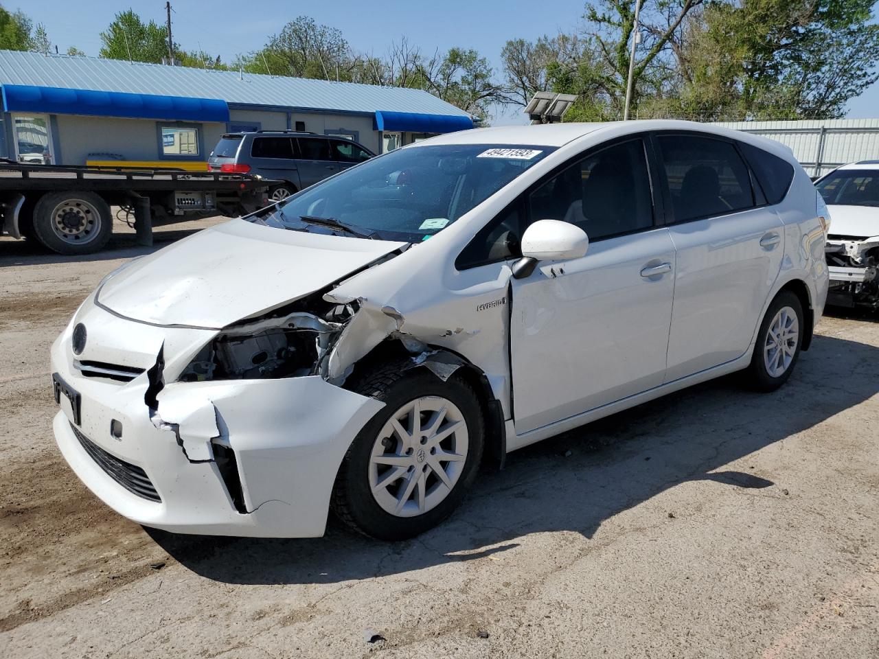 TOYOTA PRIUS V 2013