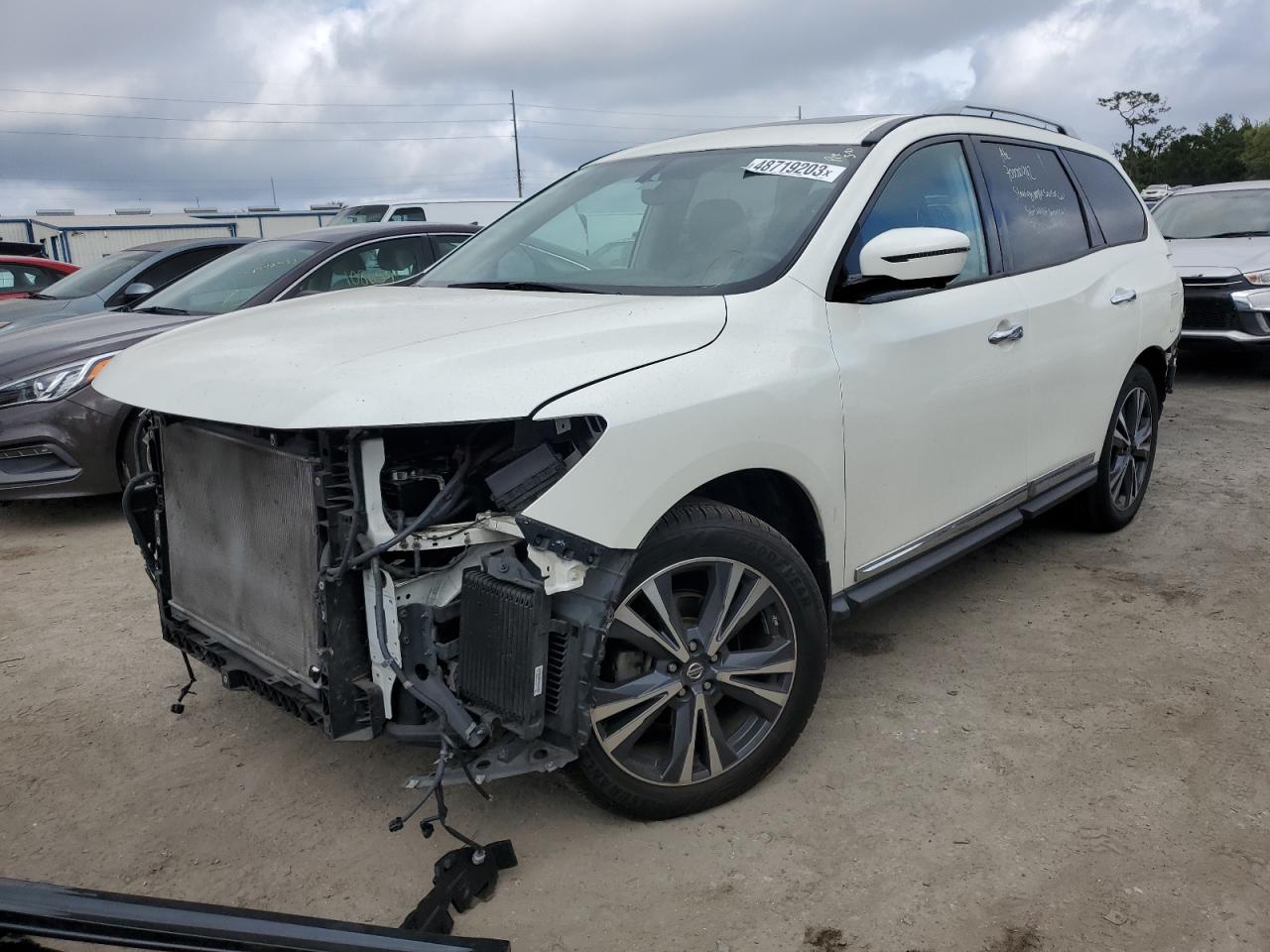 Nissan Pathfinder 2017