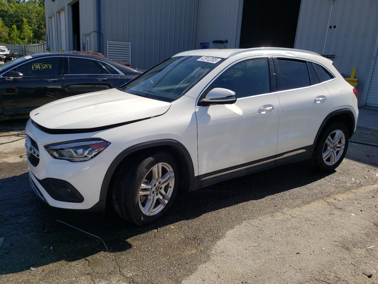 Mercedes-benz Gla-class 2021