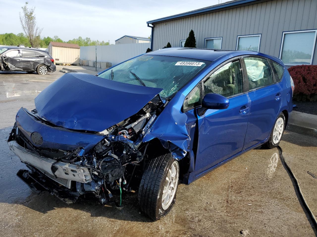 Toyota Prius v 2012