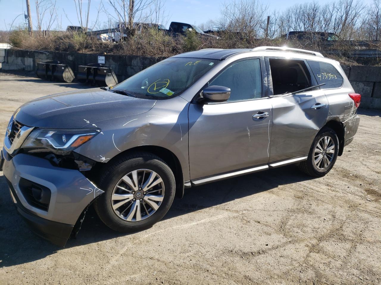 Nissan Pathfinder 2018