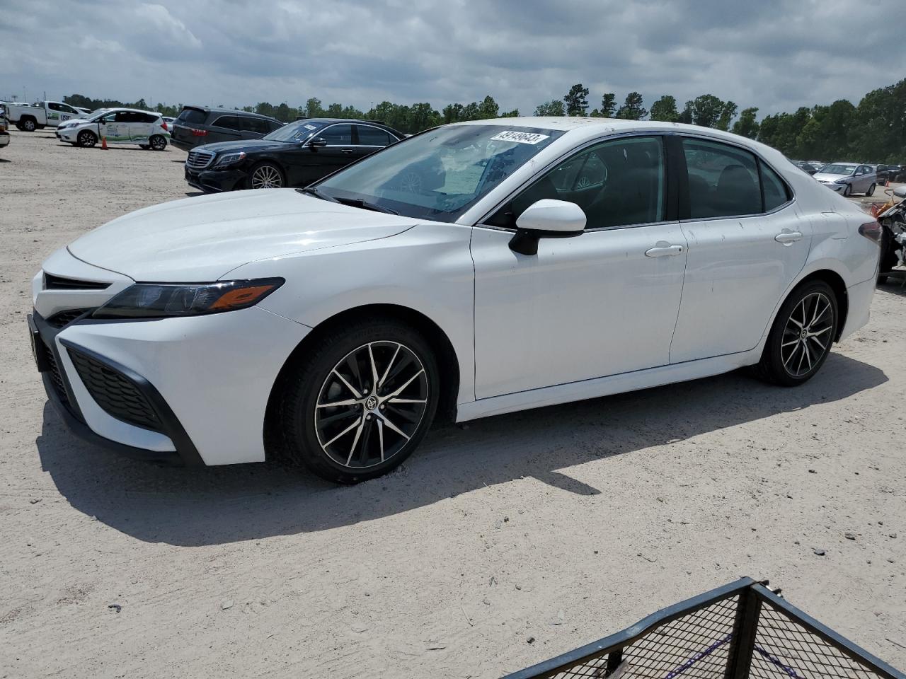 Toyota Camry 2021