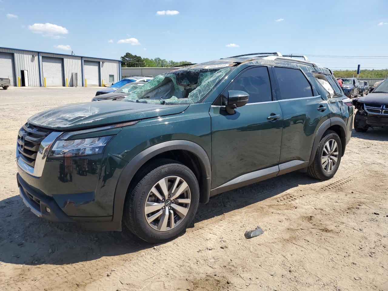 NISSAN PATHFINDER 2022