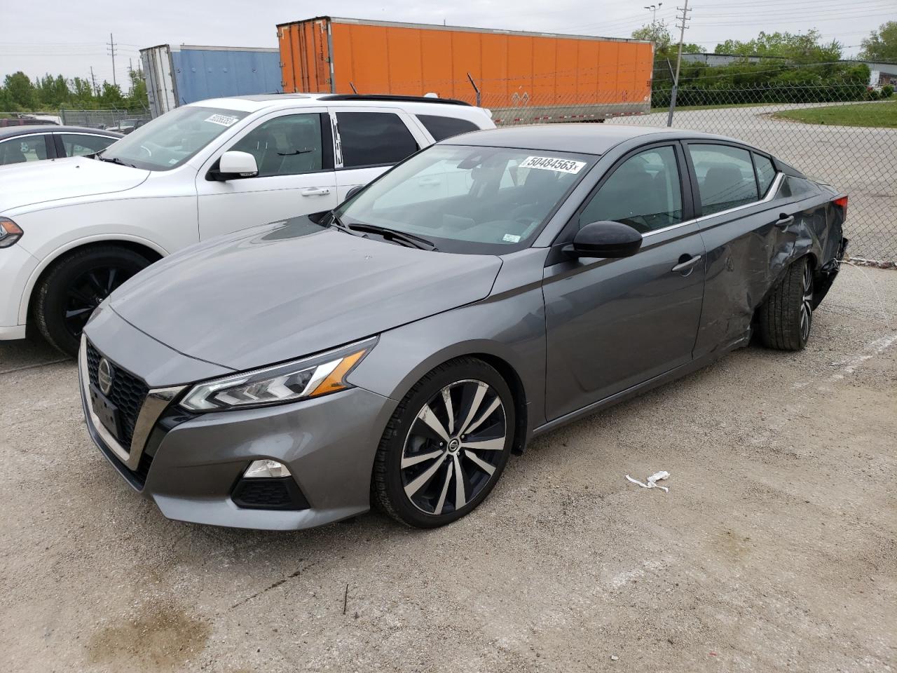 Nissan Altima 2021