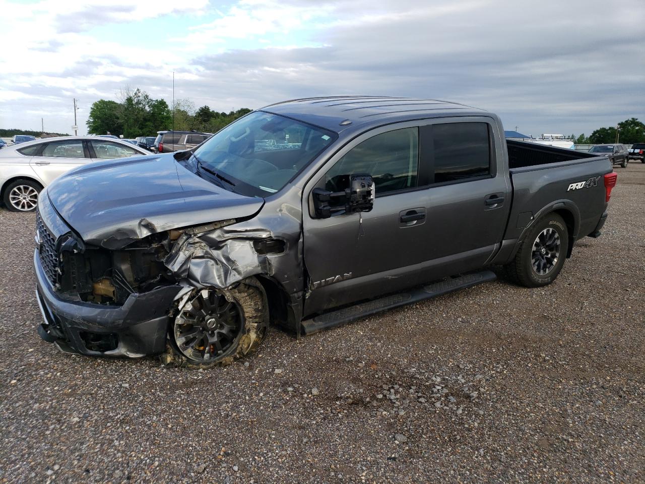 Nissan Titan 2017