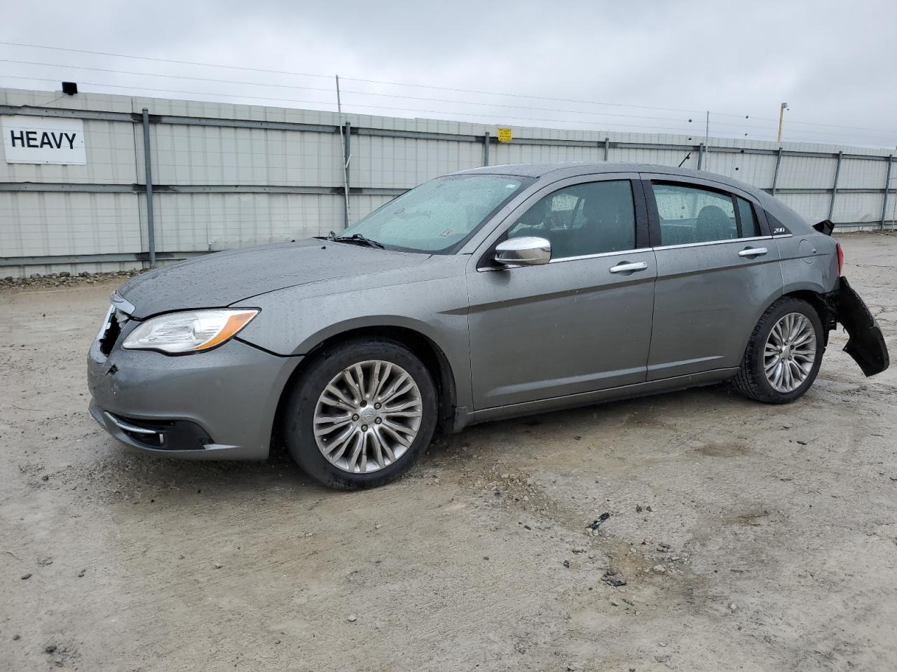 CHRYSLER 200 2013