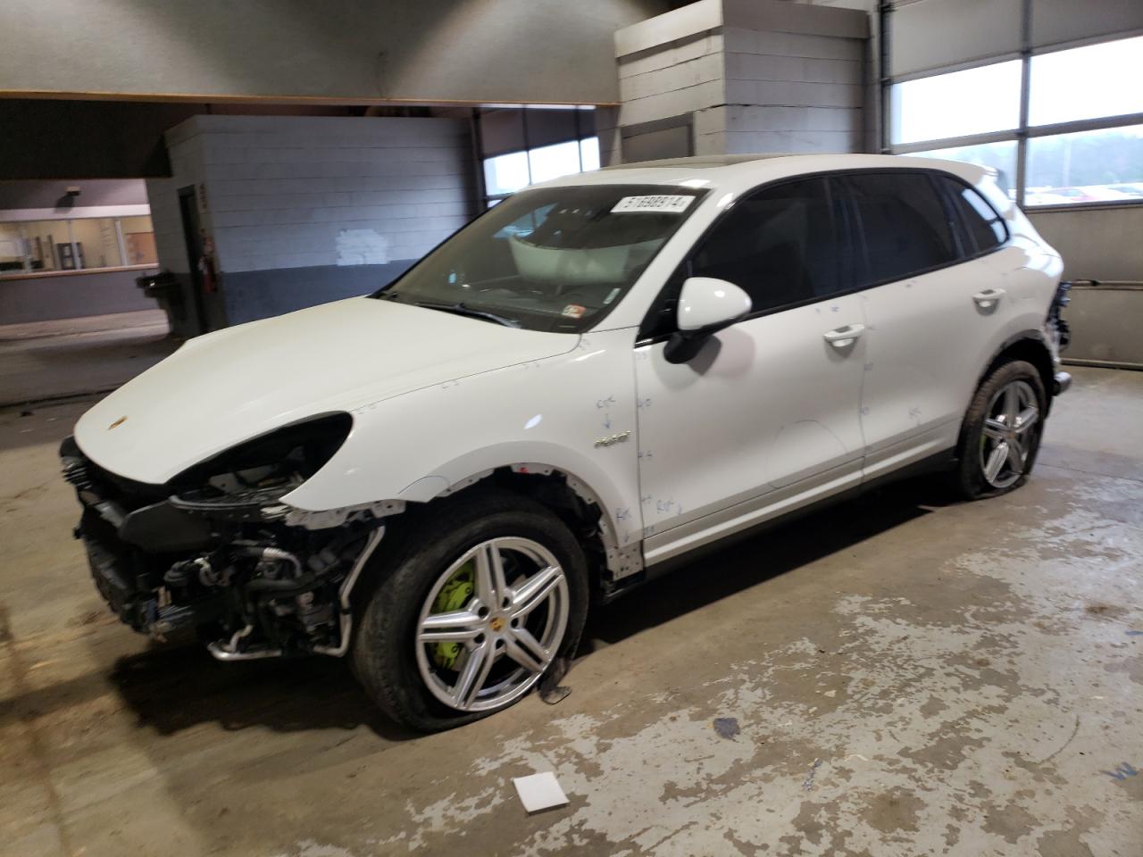 Porsche Cayenne 2016
