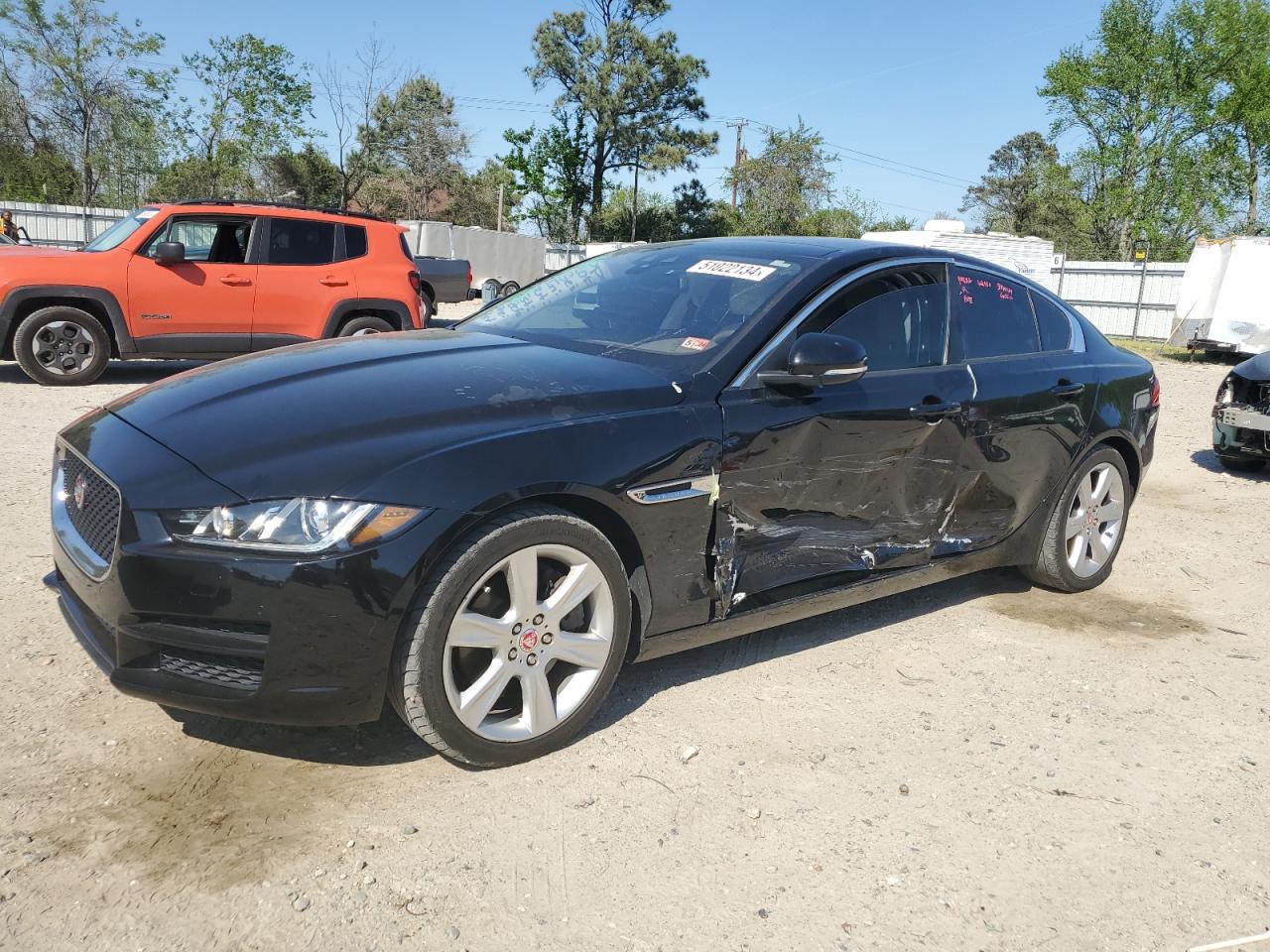 Jaguar Xe 2017