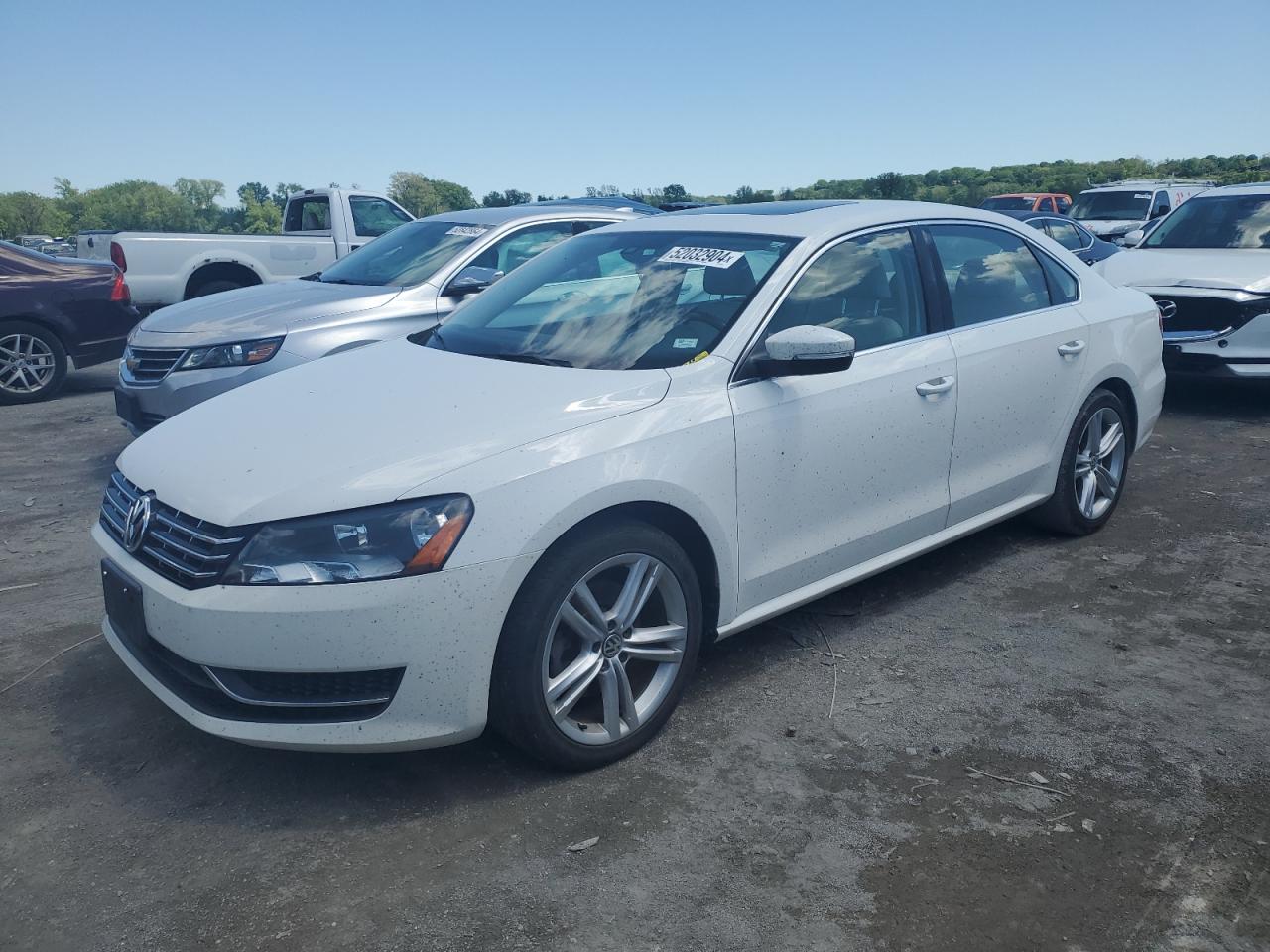 VOLKSWAGEN PASSAT 2014