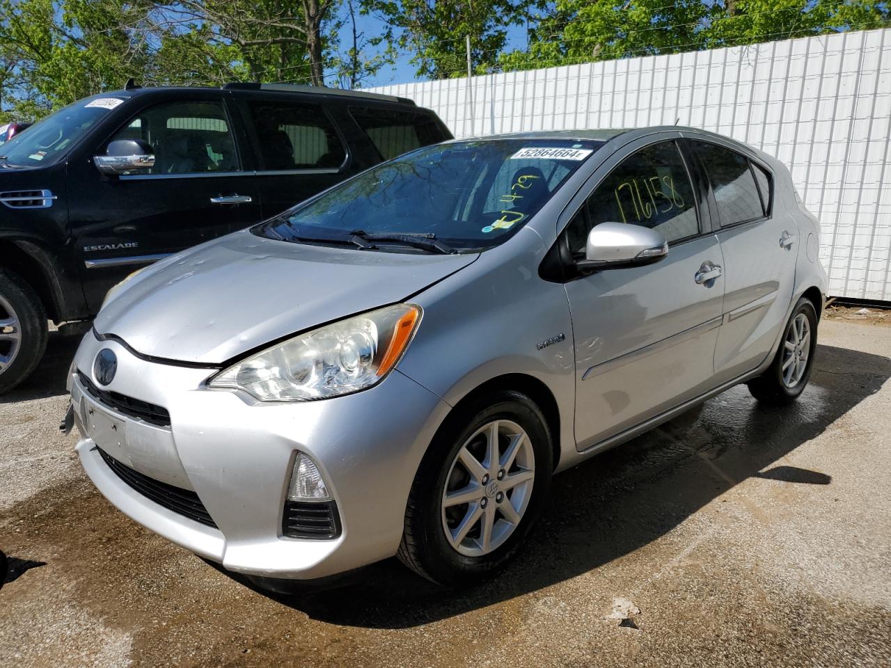 TOYOTA PRIUS 2012
