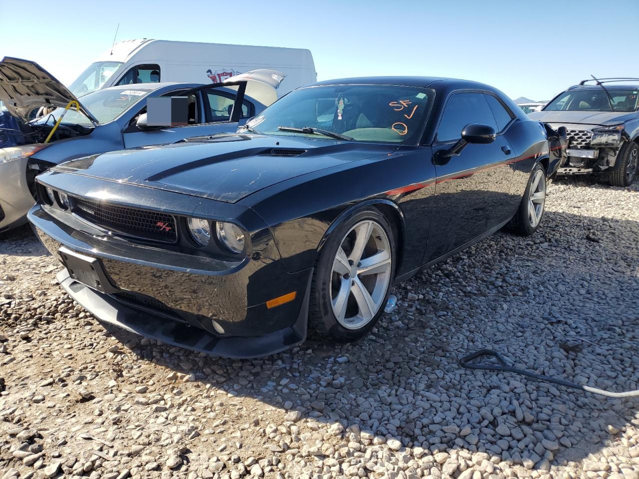 DODGE CHALLENGER 2013
