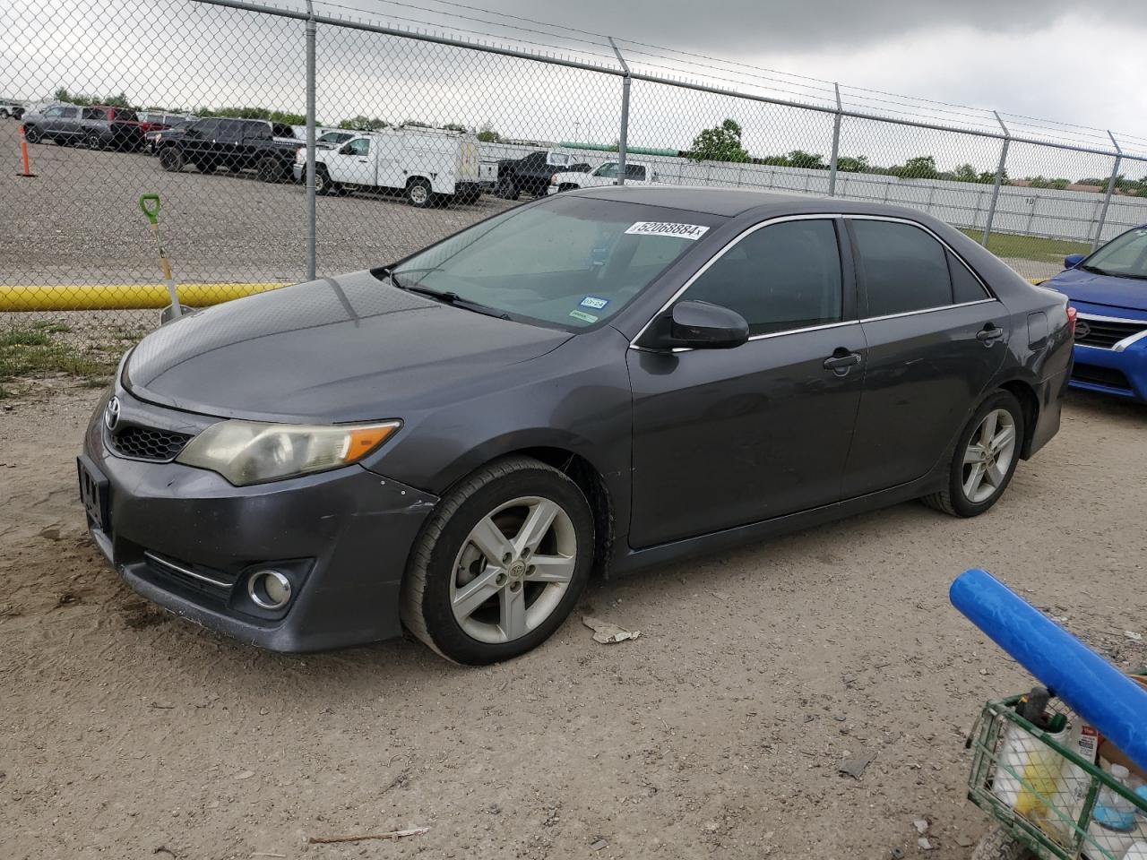 TOYOTA CAMRY 2013