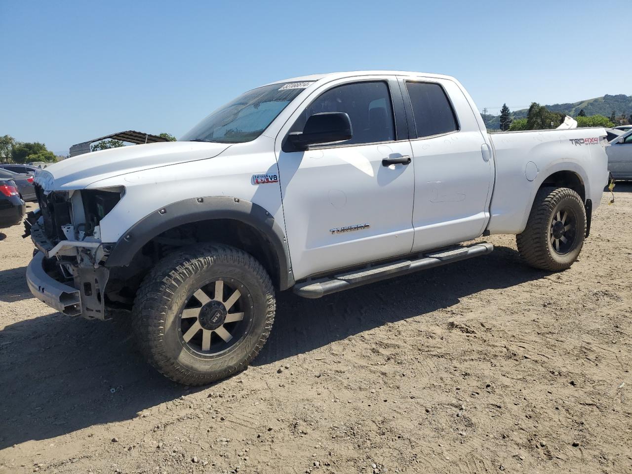 TOYOTA TUNDRA 2011