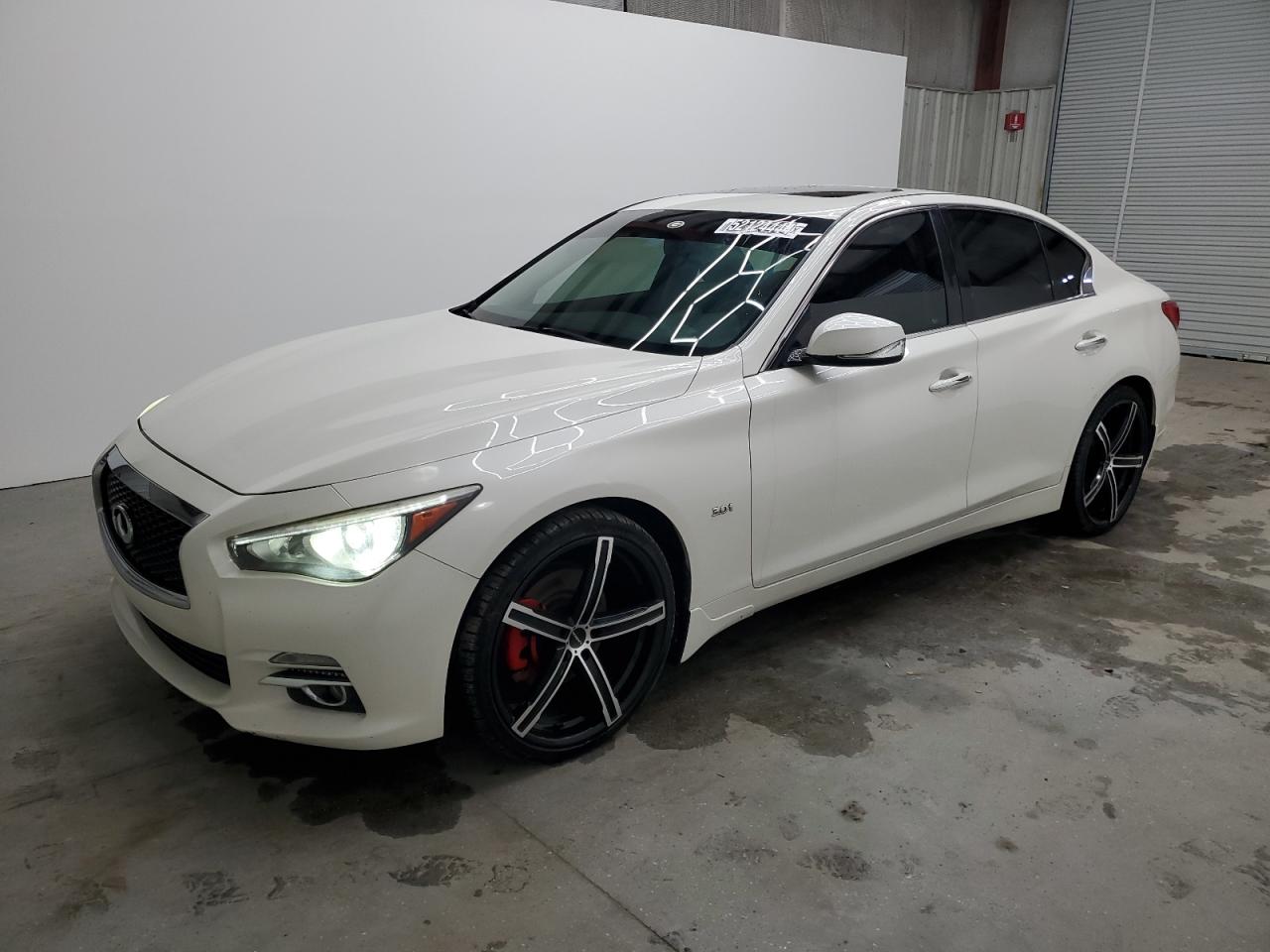 Infiniti Q50 2016