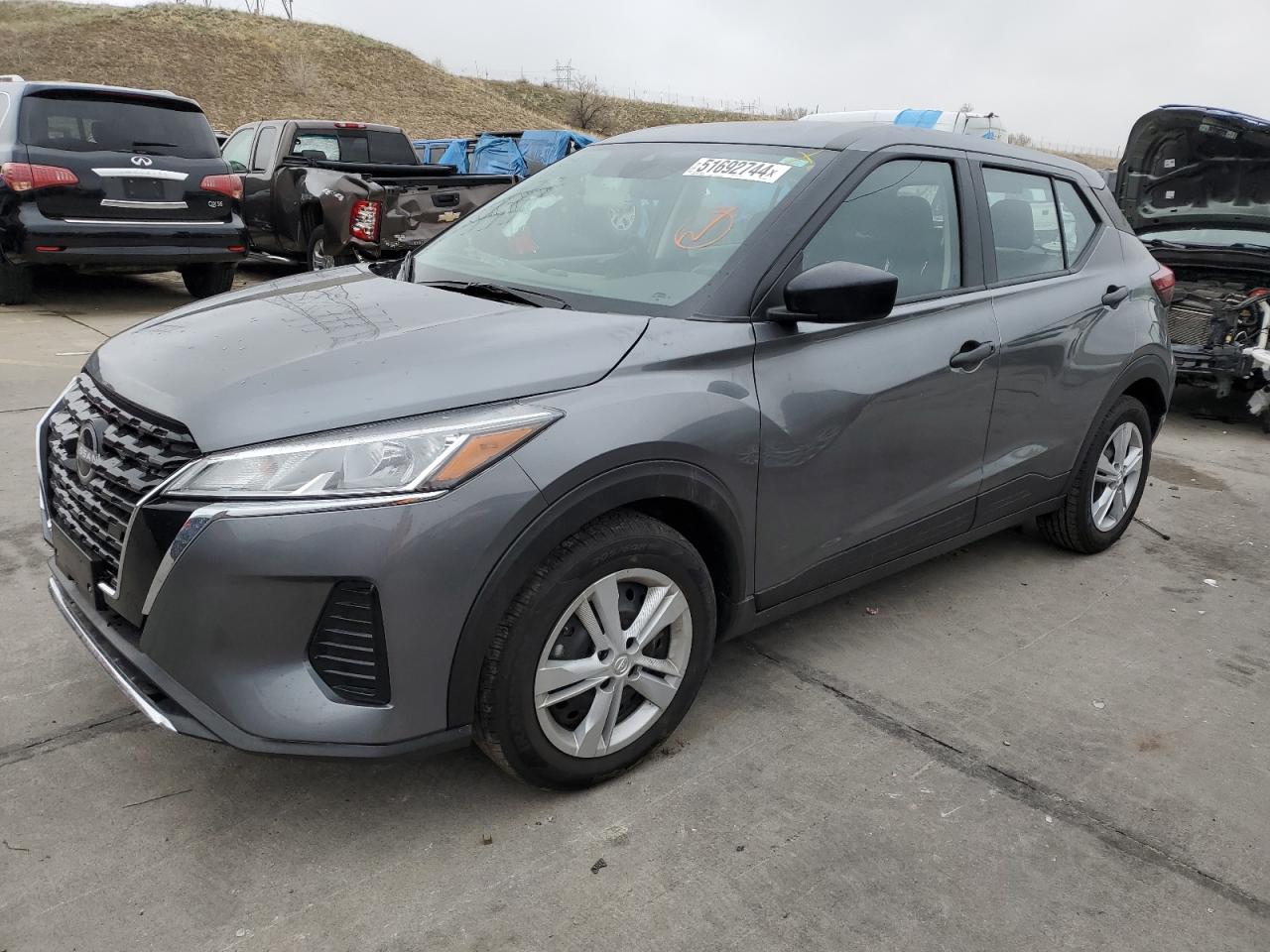 NISSAN KICKS 2023