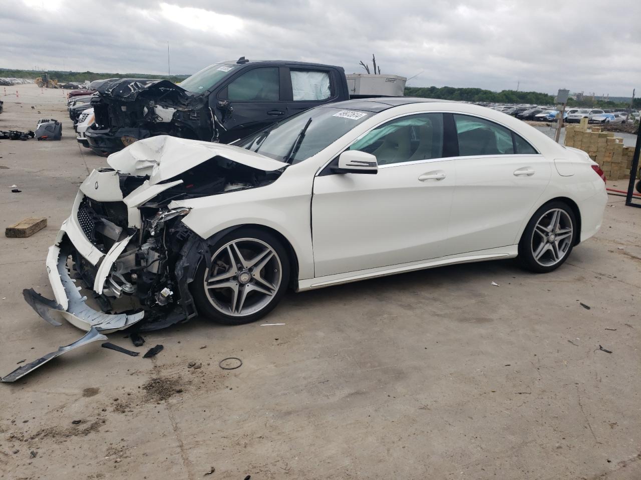 MERCEDES-BENZ CLA-CLASS 2014
