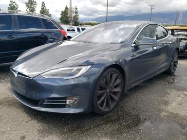 Tesla Model S 2022