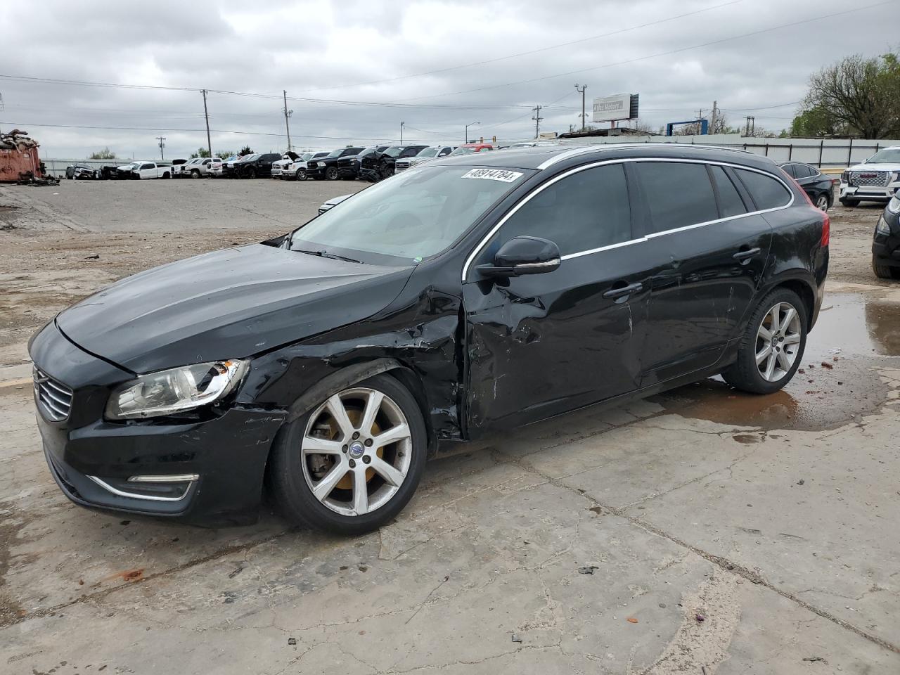 VOLVO V60 2016