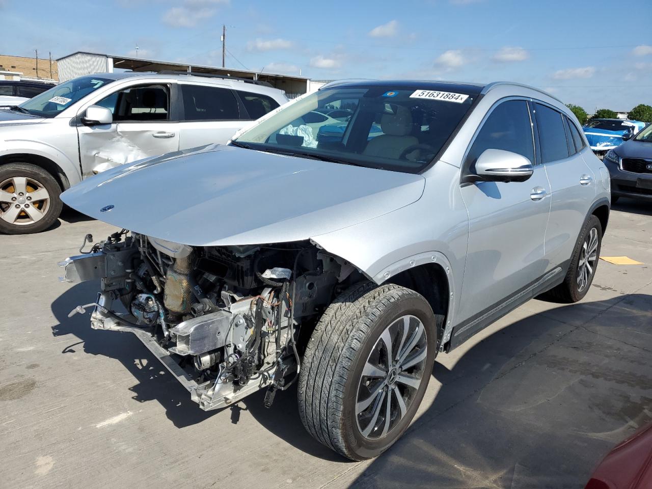 MERCEDES-BENZ GLA-CLASS 2023