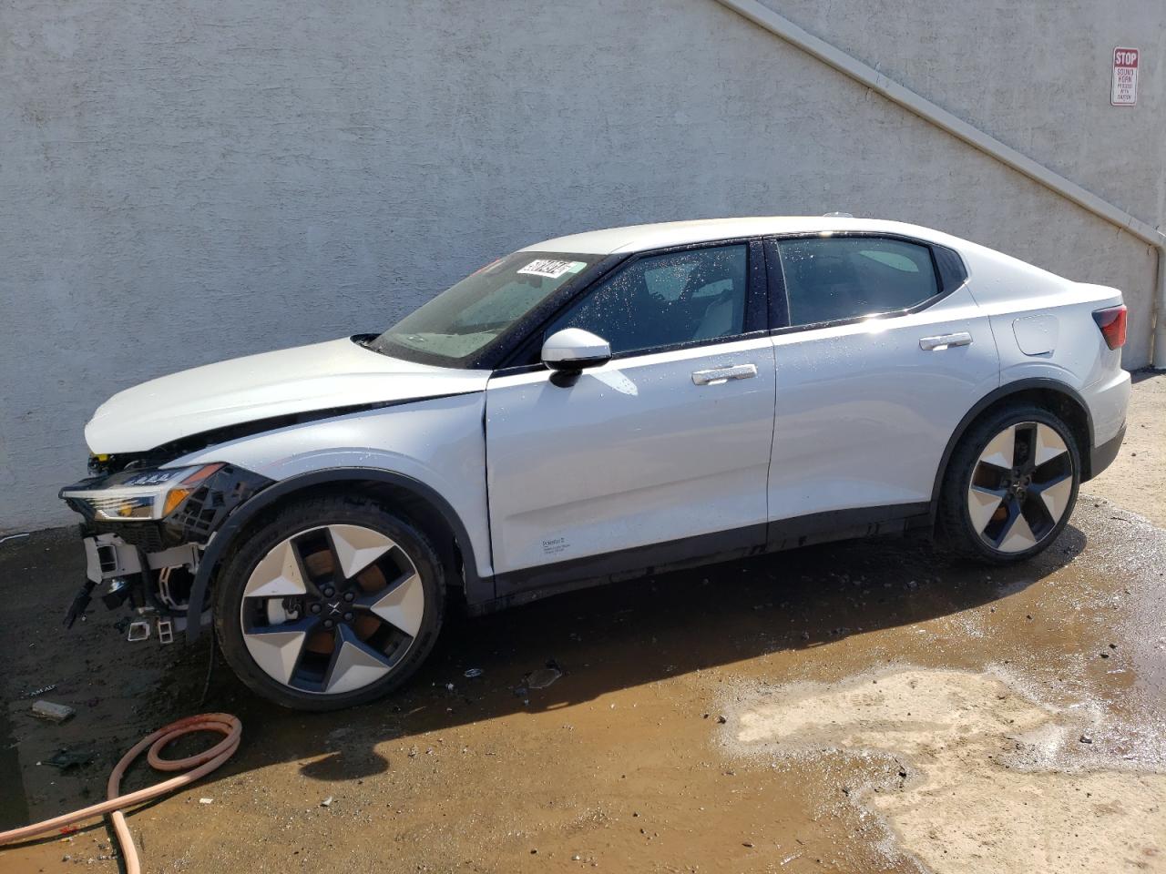 POLESTAR 2 2023