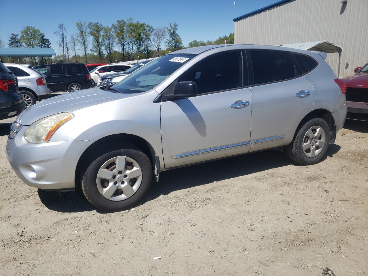 Nissan Rogue sport 2011