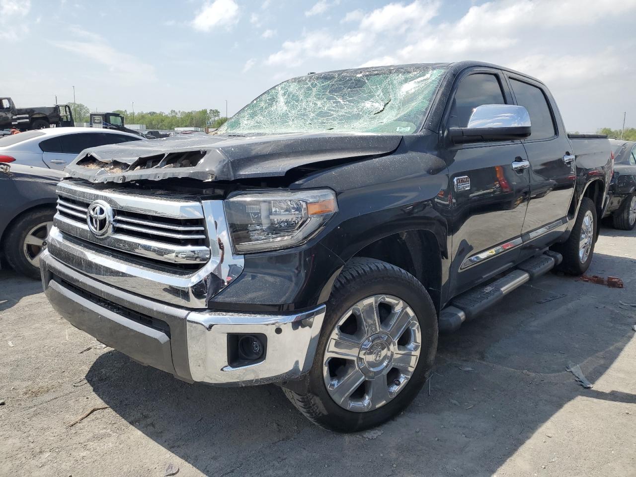 TOYOTA TUNDRA 2017