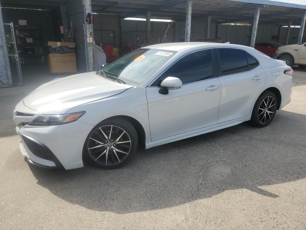 TOYOTA CAMRY 2023