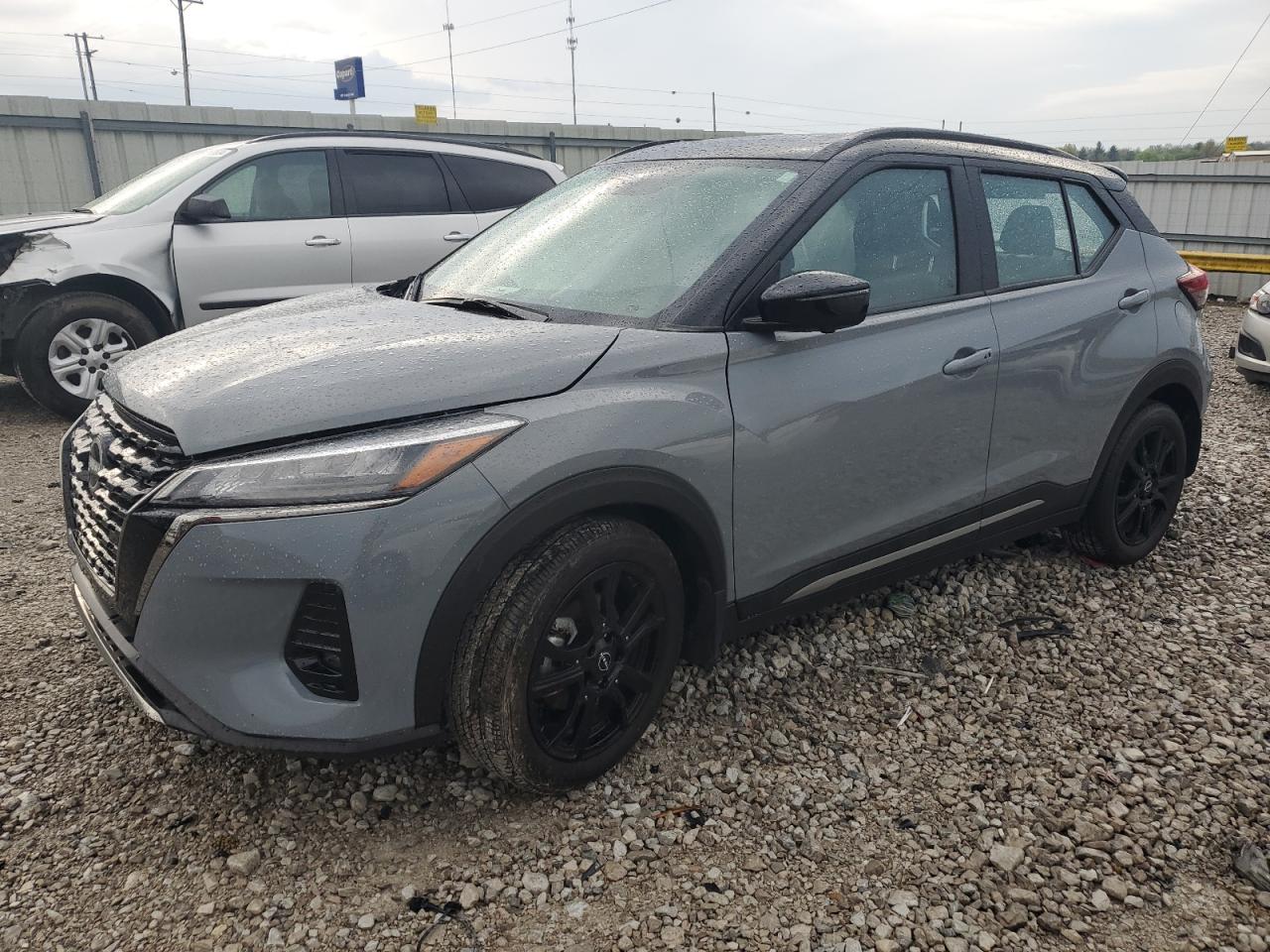 NISSAN KICKS 2023