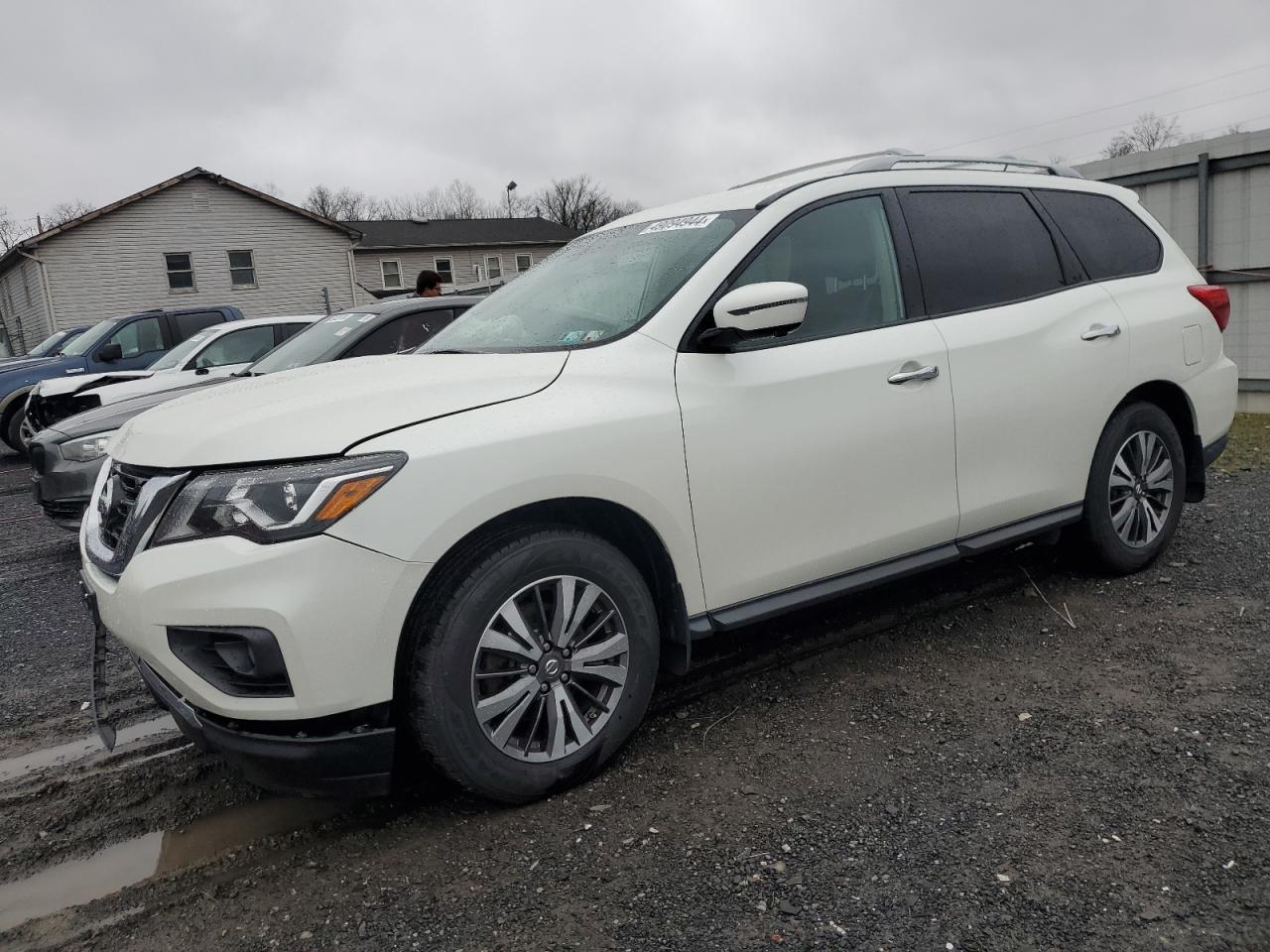 Nissan Pathfinder 2017