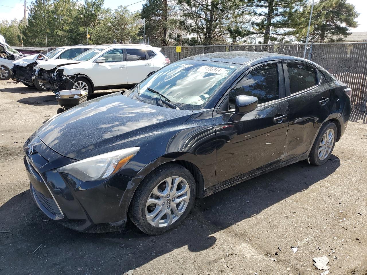 TOYOTA YARIS 2017
