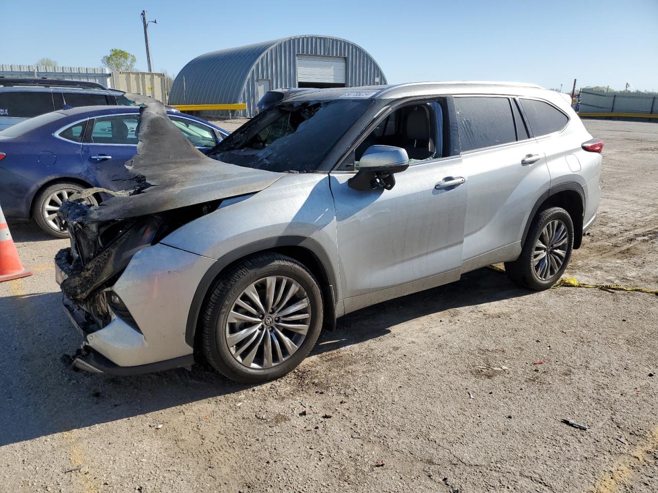 TOYOTA HIGHLANDER 2021
