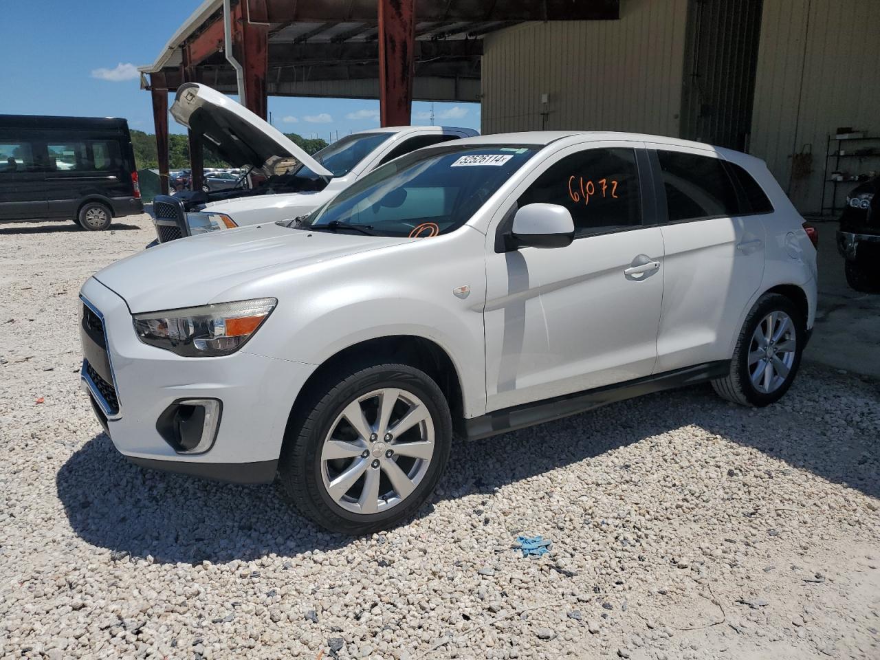 Mitsubishi Outlander 2015