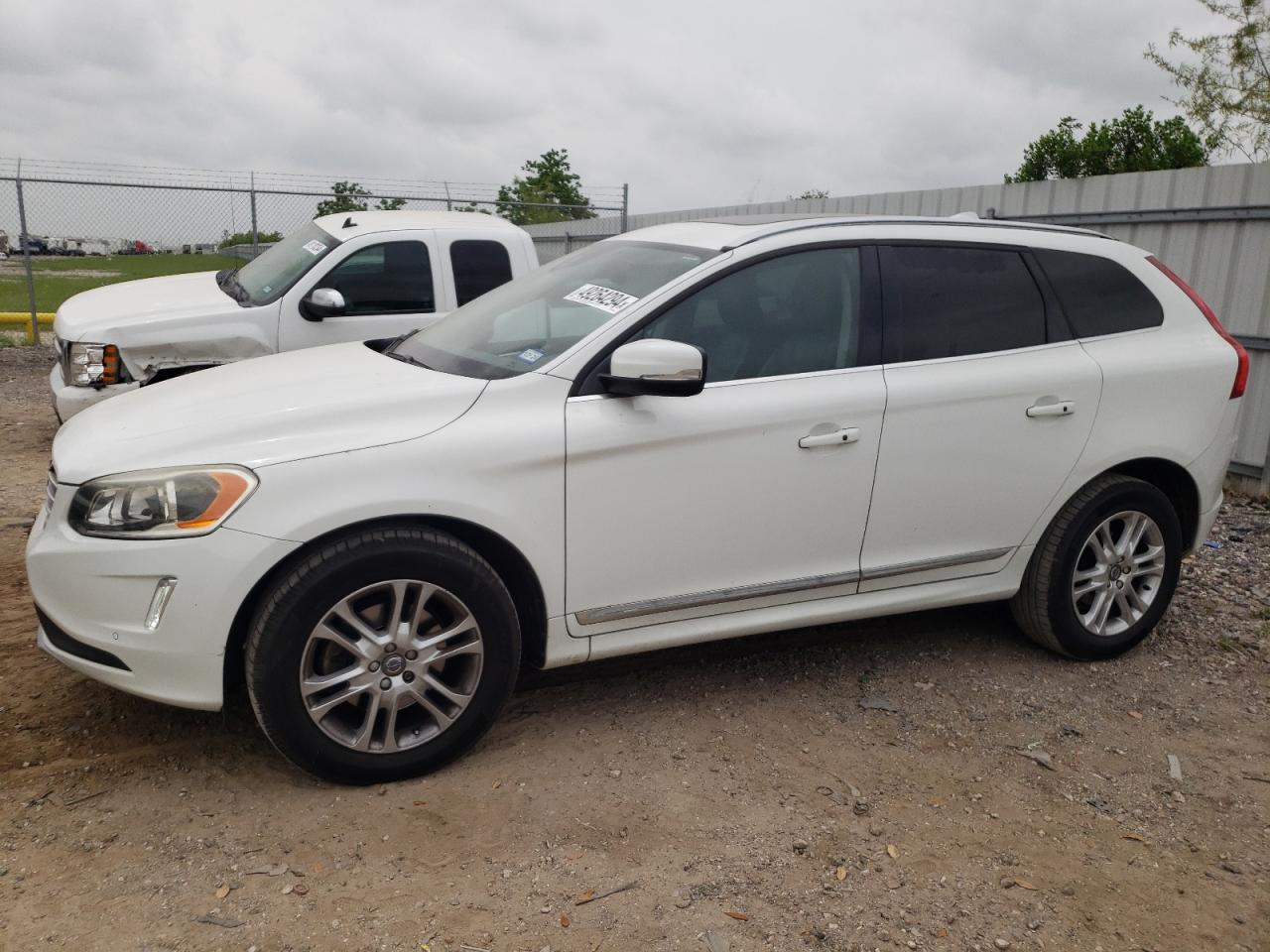 VOLVO XC60 2016