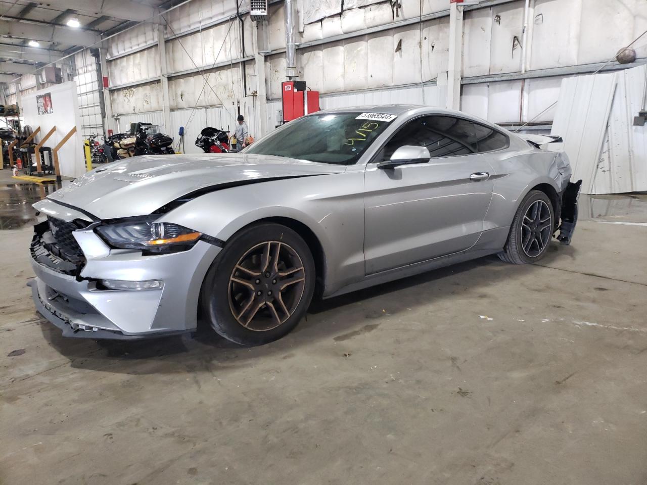 FORD MUSTANG 2020