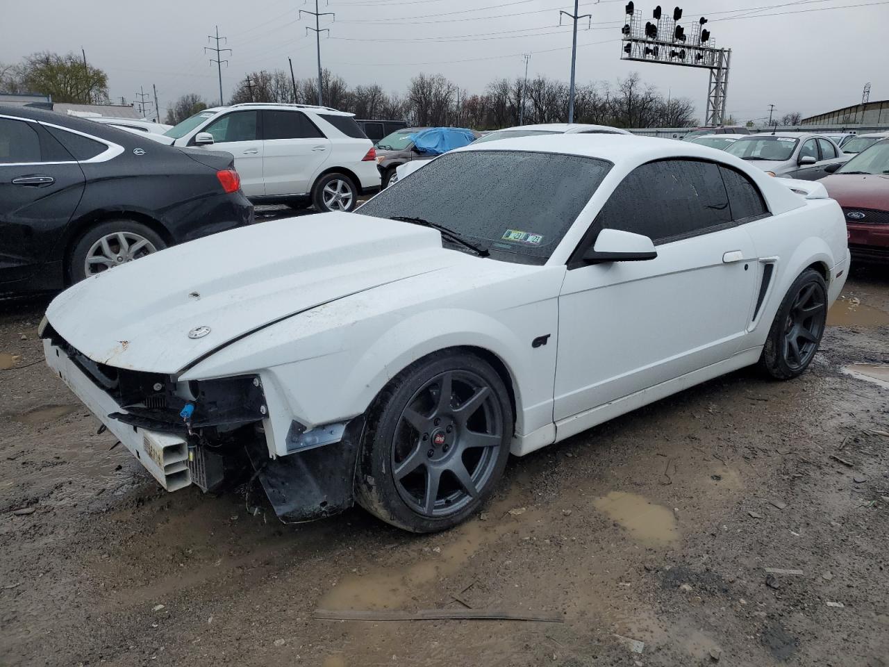 Ford Mustang 2000