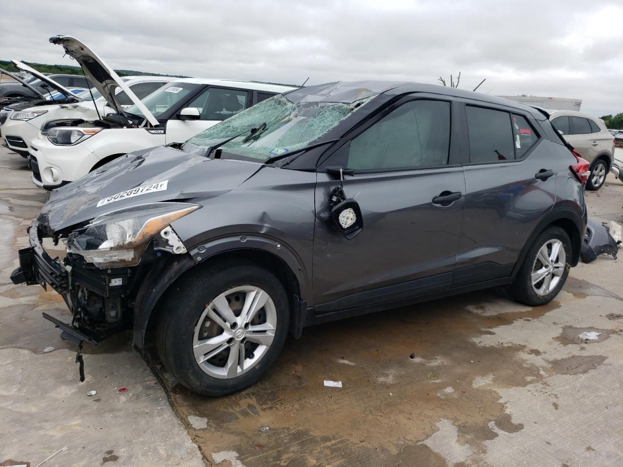 NISSAN KICKS 2020