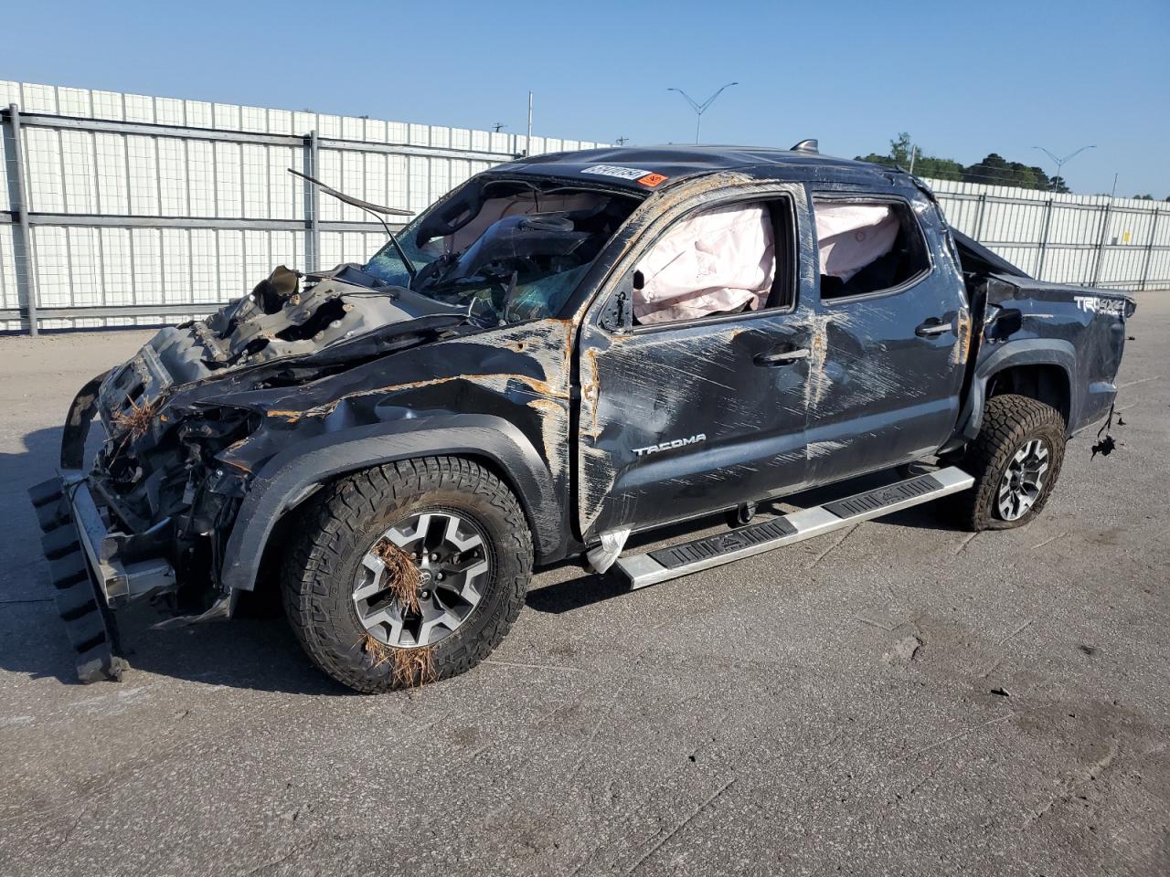 TOYOTA TACOMA 2020