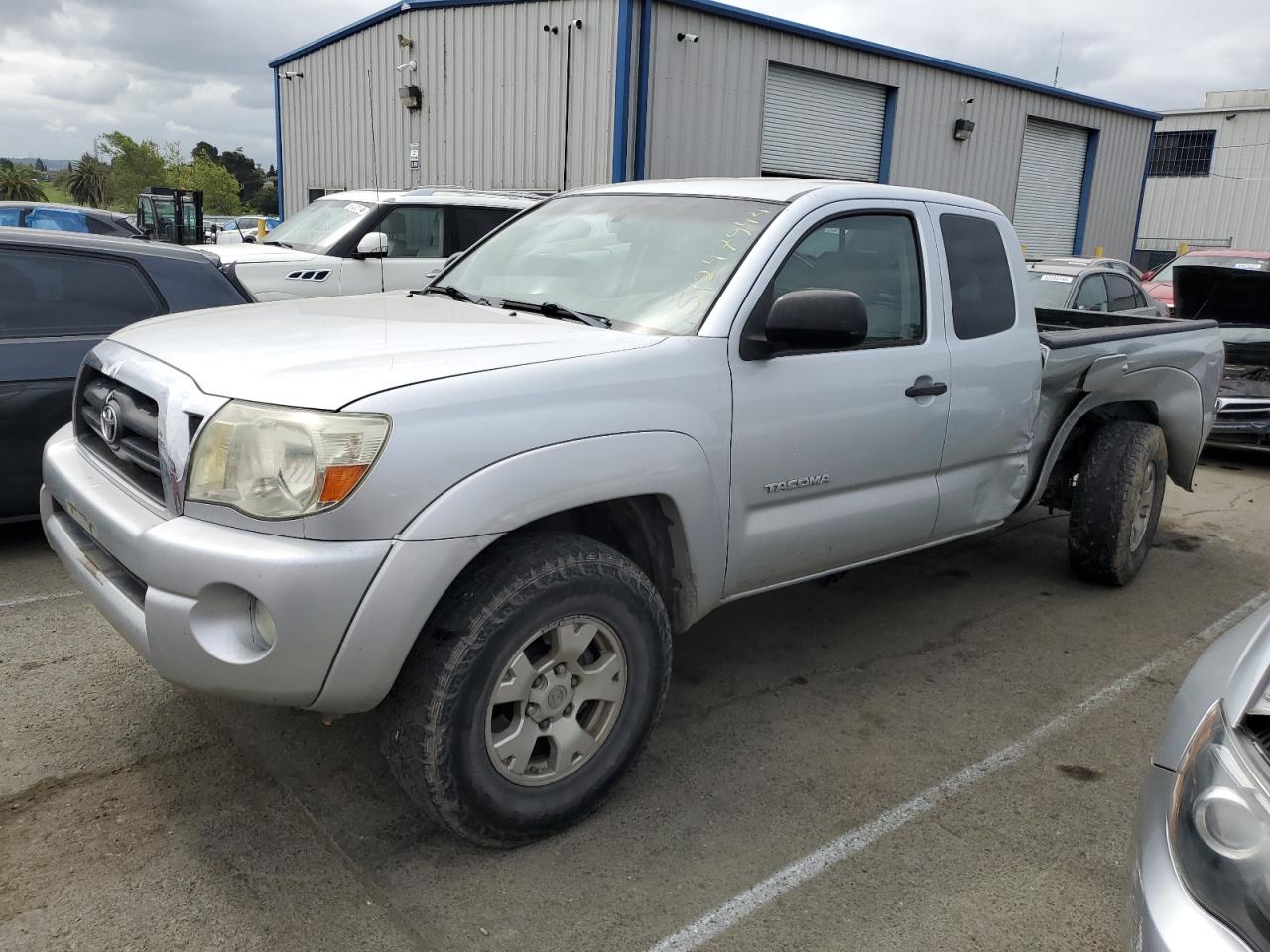 TOYOTA TACOMA ACC 2006